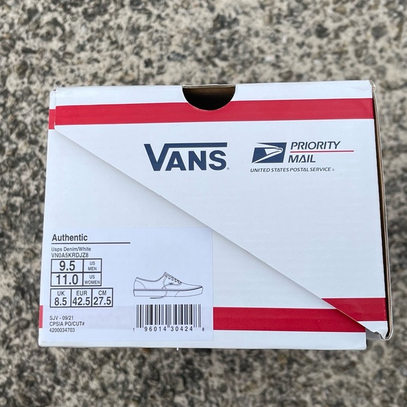 Priority Mail Vans - Picture 8 of 8